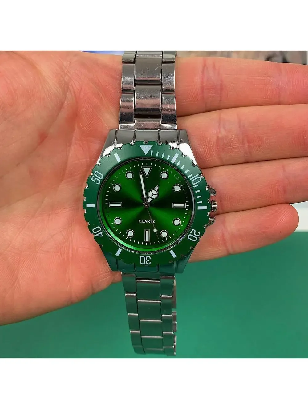 Classy Y2k 2000s vintage style essential minimalist retro stainless steel Green